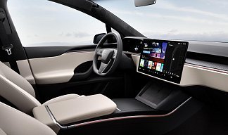 Tesla Model X Plaid (рестайлинг 2025) черного цвета 2025 года на 22 колёсах фото 4