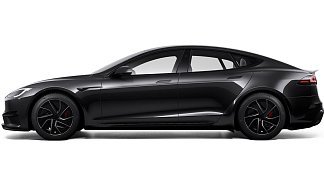 Tesla Model S Plaid (рестайлинг 2025) черного цвета 2025 года на 19 колёсах фото 2