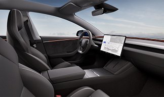 Tesla Model 3 Performance (рестайлинг) синего цвета 2025 года на 20 колёсах фото 5