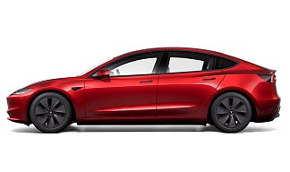 Tesla Model 3 Long Range Highland красного цвета 2025 года на 18 колёсах фото 2