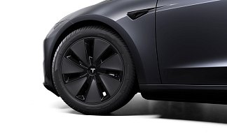 Tesla Model 3 Long Range Highland серого цвета 2025 года на 18 колёсах фото 4