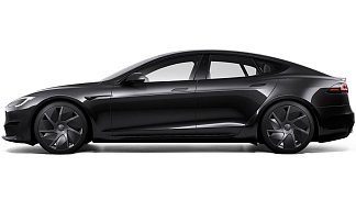Tesla Model S Long Range (рестайлинг 2025) черного цвета 2025 года на 21 колёсах фото 2