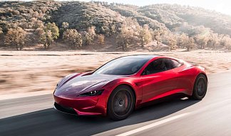 Tesla Roadster красного цвета 2025 года на 21 колёсах фото 3
