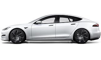 Tesla Model S Long Range (рестайлинг 2025) белого цвета 2025 года на 21 колёсах фото 2