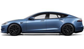 Tesla Model S Long Range (рестайлинг 2025) синего цвета 2025 года на 19 колёсах фото 2