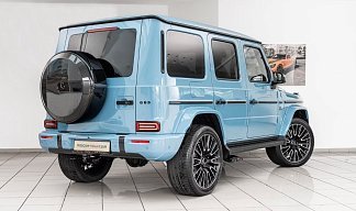 Mercedes-Benz G-Class G 63 AMG® голубого цвета 2026 года на 24 колёсах фото 3
