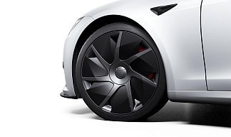 Tesla Model S Plaid (рестайлинг 2025) белого цвета 2025 года на 21 колёсах фото 5