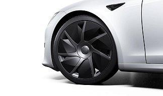 Tesla Model S Long Range (рестайлинг 2025) белого цвета 2025 года на 21 колёсах фото 5