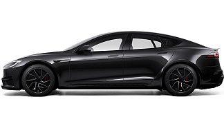 Tesla Model S Plaid (рестайлинг 2025) черного цвета 2025 года на 19 колёсах фото 2
