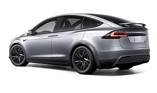 Tesla Model X Plaid (рестайлинг 2025) серебристого цвета 2025 года на 20 колёсах фото 3
