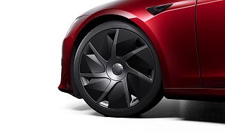 Tesla Model S Long Range (рестайлинг 2025) красного цвета 2025 года на 21 колёсах фото 5