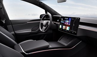 Tesla Model X Plaid (рестайлинг 2025) черного цвета 2025 года на 20 колёсах фото 4