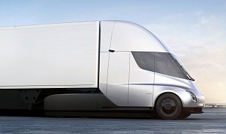 Tesla Semi серебристого цвета 2025 года на 24 колёсах фото 3