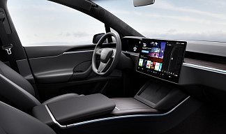 Tesla Model X Long Range (рестайлинг 2025) белого цвета 2025 года на 20 колёсах фото 4