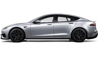 Tesla Model S Plaid (рестайлинг 2025) серебристого цвета 2025 года на 19 колёсах фото 2