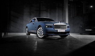 Rolls-Royce Spectre голубого цвета 2025 года на 23 колёсах фото 3