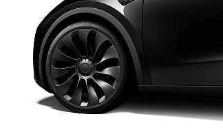 Tesla Model Y Performance черного цвета 2025 года на 21 колёсах фото 4