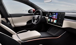 Tesla Model S Plaid (рестайлинг 2025) красного цвета 2025 года на 21 колёсах фото 4