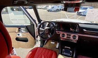 Mercedes-Benz Type G 580 EQ Edition One белого цвета 2025 года на 20 колёсах фото 4