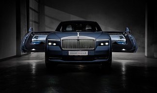 Rolls-Royce Spectre голубого цвета 2025 года на 23 колёсах фото 4