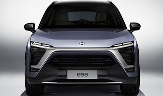 NIO ES8 сиреневого цвета 2023 года на 20 колёсах фото 4