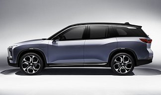 NIO ES8 сиреневого цвета 2023 года на 20 колёсах фото 2