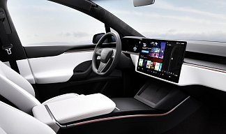 Tesla Model X Plaid (рестайлинг 2025) синего цвета 2025 года на 20 колёсах фото 4