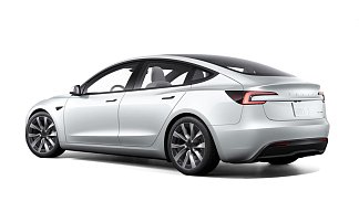 Tesla Model 3 Long Range Highland белого цвета 2025 года на 19 колёсах фото 3
