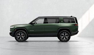 Rivian R1S зеленого цвета 2023 года на 22 колёсах фото 2