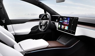 Tesla Model X Long Range (рестайлинг 2025) белого цвета 2025 года на 20 колёсах фото 4