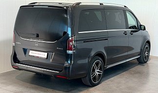 Mercedes-Benz V 300 d AVANTGARDE Long черного цвета 2024 года на 17 колёсах фото 3